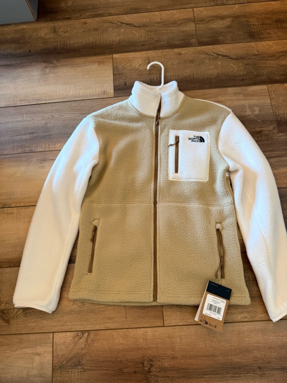 The North Face Women’s Two-Tone Cream & White Sherpa Jacket